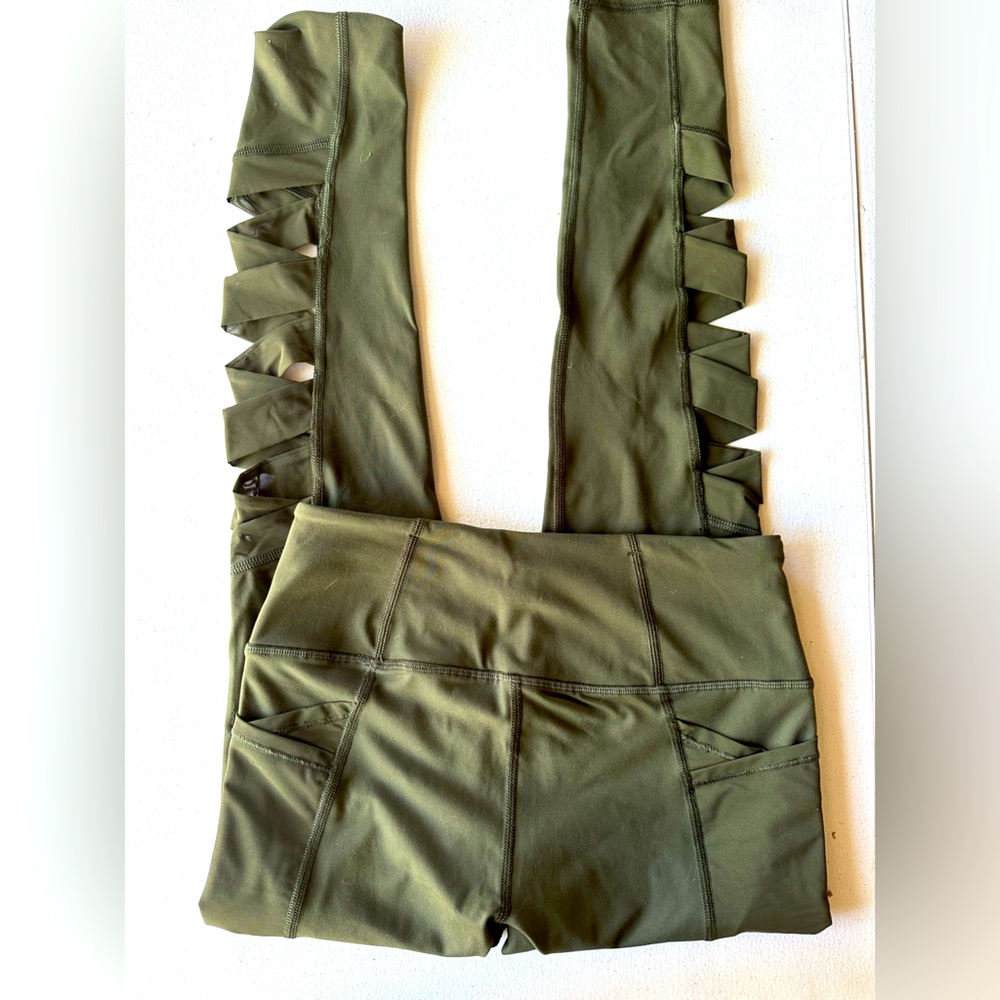 Victoria Sport Cutout pants